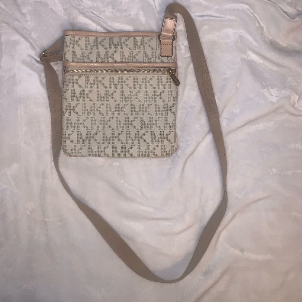 Michael Kors Crossbody purse